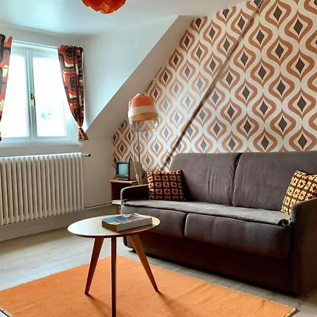 Apartment Vintage Avec Vue Sur Le Chateau Pierrefonds