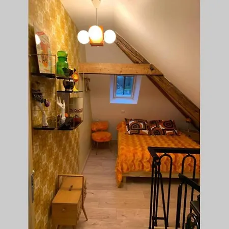 Vintage Avec Vue Sur Le Chateau Apartment Pierrefonds